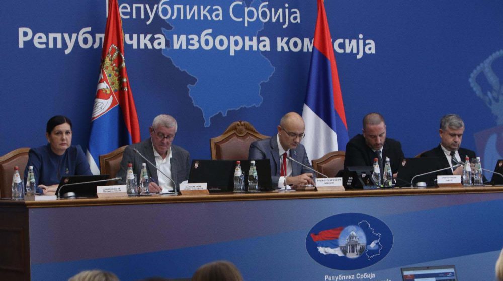 RIK nabavlja nove glasačke kutije i drugi izborni materijal: Da li to radi "fabrika probnih balona"? 1