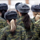 Kako Rusija vrbuje žene za front 7