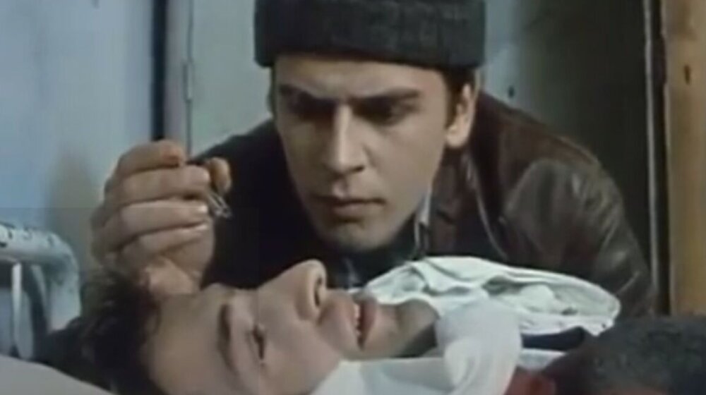 Klasa visokog rizika je ostala bez još jednog člana: Žarko Laušević i njegove kolege na fotografiji koja tera suze na oči 1