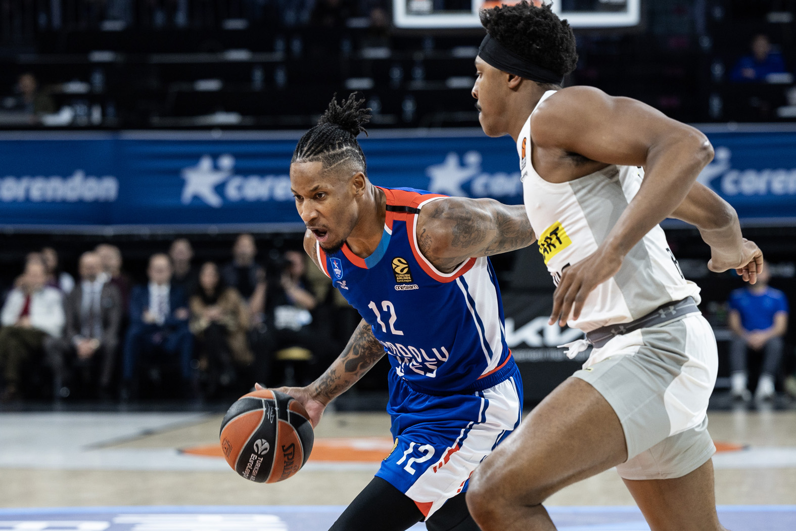 Efes posle Partizana želi "recku" i protiv Zvezde Efes posle Partizana želi "recku" i protiv Zvezde: Imaju li crveno-beli pravo na grešku protiv turskog rivala u Evroligi? 2