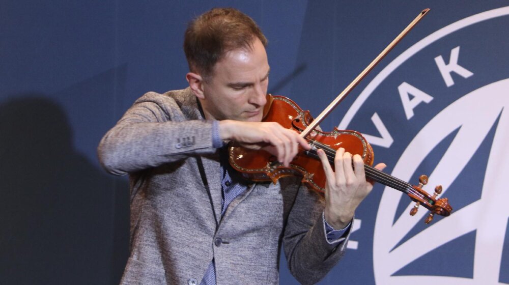 Najvrednija nova violina na svetu predstavljena večeras u Beogradu, na njoj zasvirao violinista Stefan Milenković 1