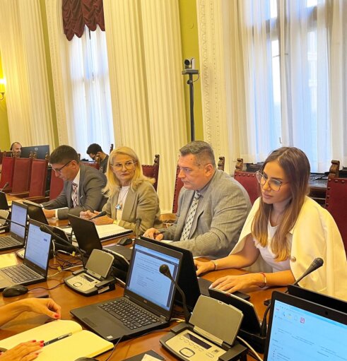 365095270_253843847428778_7457121015280535093_n Ko je Draginja Vlk, za koju poštari u štrajku tvrde da je za redizajn logoa Pošte naplatila milionsku sumu? 2