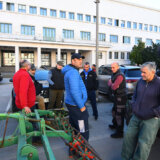 Poljoprivrednici će od 1. januara moći da zatraže povrat akcize koju su platili na dizel i biogorivo, ali uz brojne uslove 11