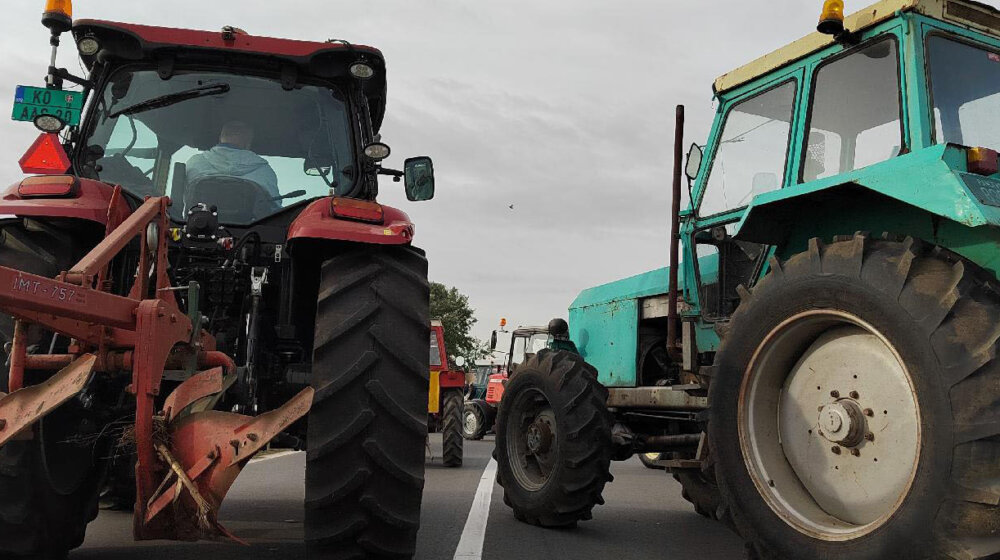 Nastavlja se protest poljoprivrednika: Na tri sata će blokirati prilaz auto-putu kod Novog Sada 1