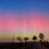 (FOTO) Redak fenomen u Srbiji: Crvena polarna svetlost iznad Vojvodine 6