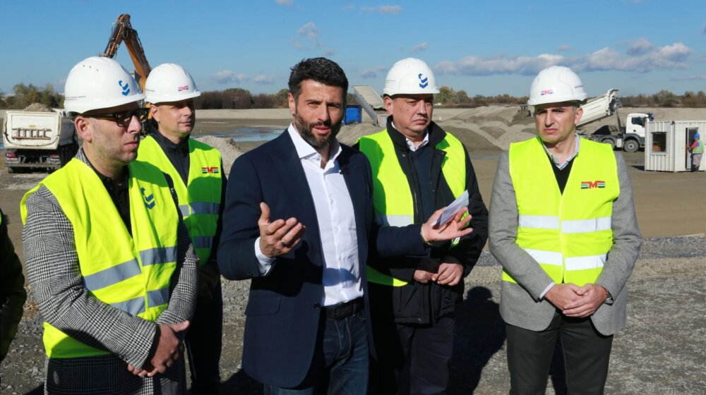 "Izgradnja metroa konačno postaje realnost": Šapić obišao radove na Makiškom polju (FOTO) 1