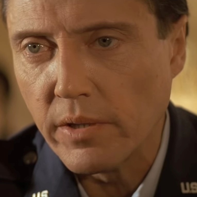 Džoni Dep nije bio prvi izbor za Pirate s Kariba: Evo ko je sve mogao da "ponese" lik ekscentričnog gusara 6 Džoni Dep nije bio prvi izbor za Pirate s Kariba: Evo ko je sve mogao da "ponese" lik ekscentričnog gusara 6