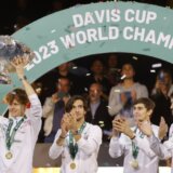 Reprezentacija Italije osvojila Dejvis kup, Siner doneo trofej “azurima” 6