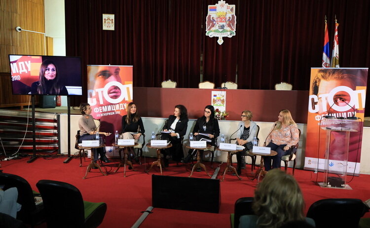 Stop femicidu - ne ignoriši zlo, od početka godine u Srbiji ubijeno 27 žena: Panel u Kragujevcu povodom svetske kampanje „16 dana aktivizma” 11
