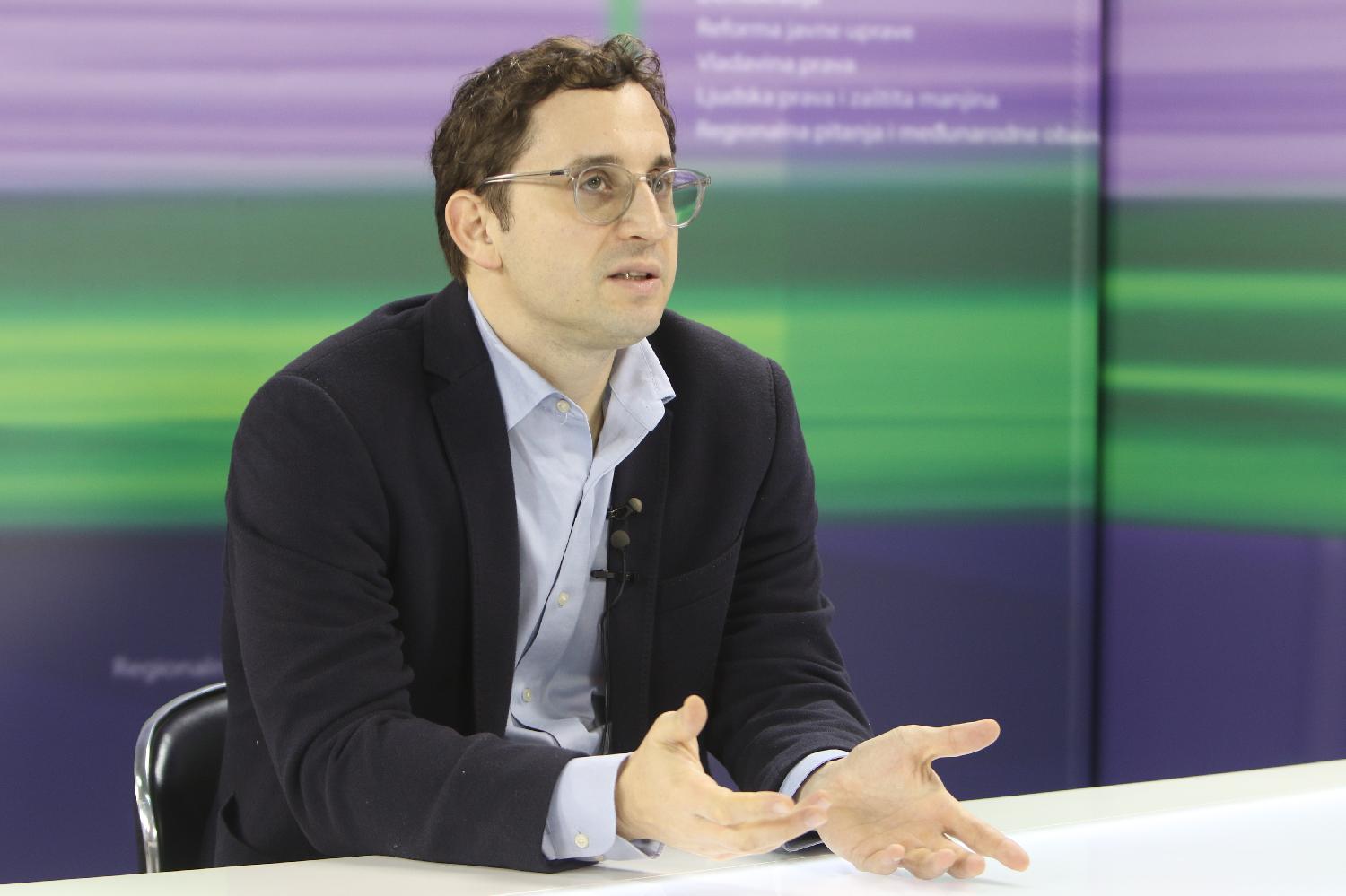 Filip Ejdus: Prvi put od dolaska Vučića na vlast veći broj ljudi nema poverenja u njega, nego što ga podržava 2