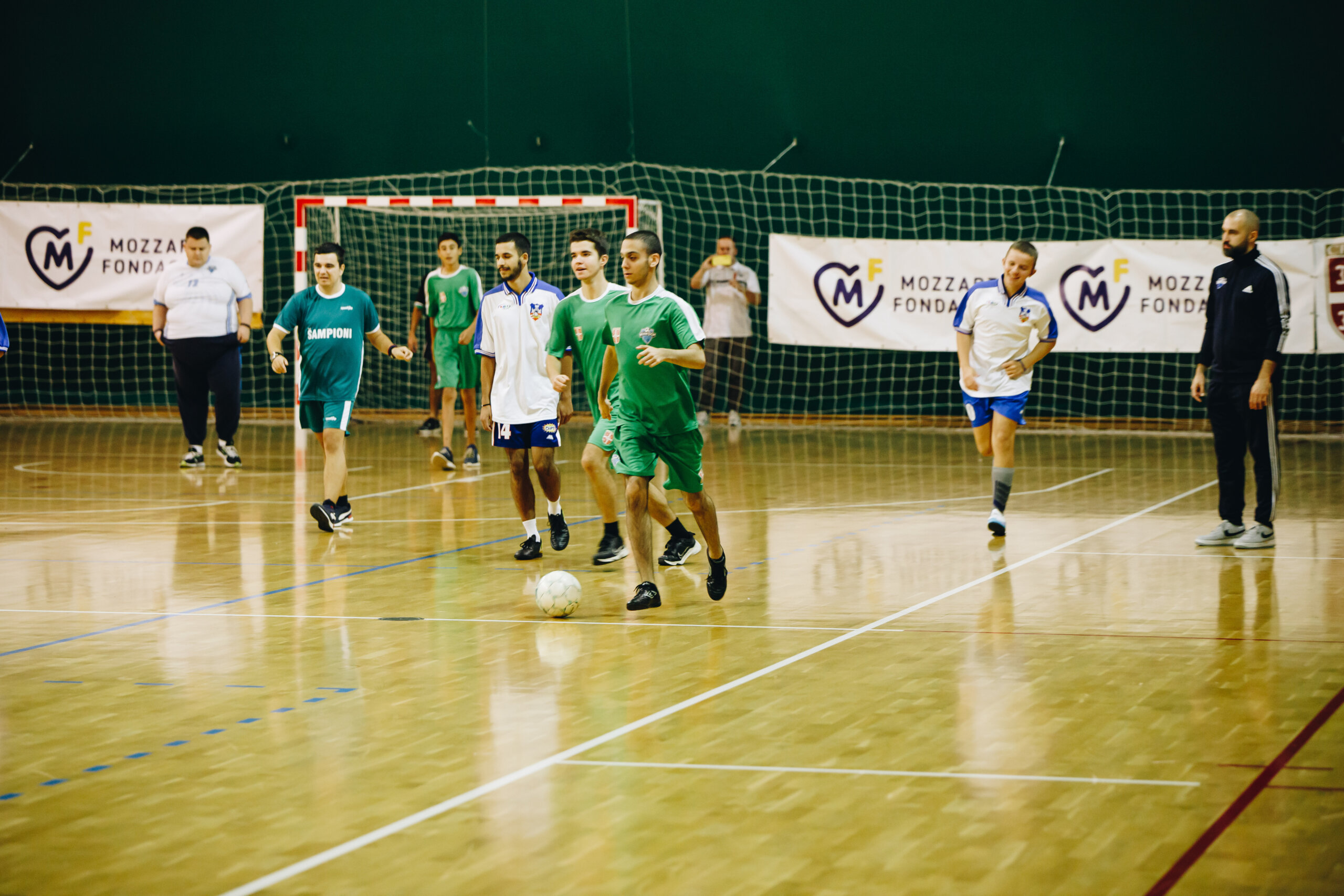 "Radost dece nema cenu": Glumac Nebojša Dugalić ispred Fondacije Mozzart na turniru u malom fudbalu 4