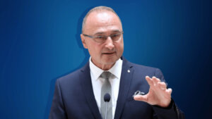 srbija i hrvatska AP: Proterivanjem diplomata Srbija i Hrvatska dodatno zaoštravaju odnose 2