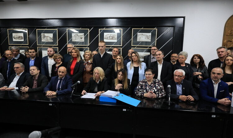 Naš propust a njihova bruka, ispravićemo tehničku pogrešku: Dalibor Jekić, „Ujedinjeni protiv nasilja - Nada za Kragujevac” o najavi da će GIK „oboriti njihovu listu” 1