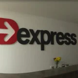 Dekspres obustavio mogućnosti naplate na paketomatima na NIS i Gasprom pumpama 8