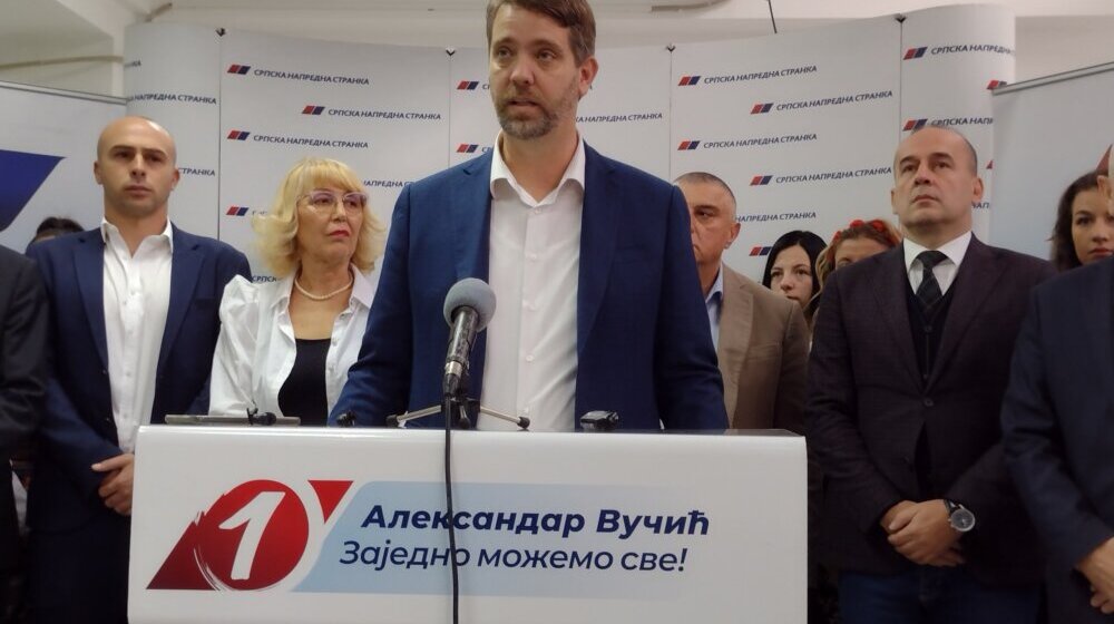 "Nemam informaciju da Vučić dolazi da otvori pijacu": Dašić demantuje navode iz teksta o početku kampanje koalicije Ujedinjeni protiv nasilja u Kragujevcu 1