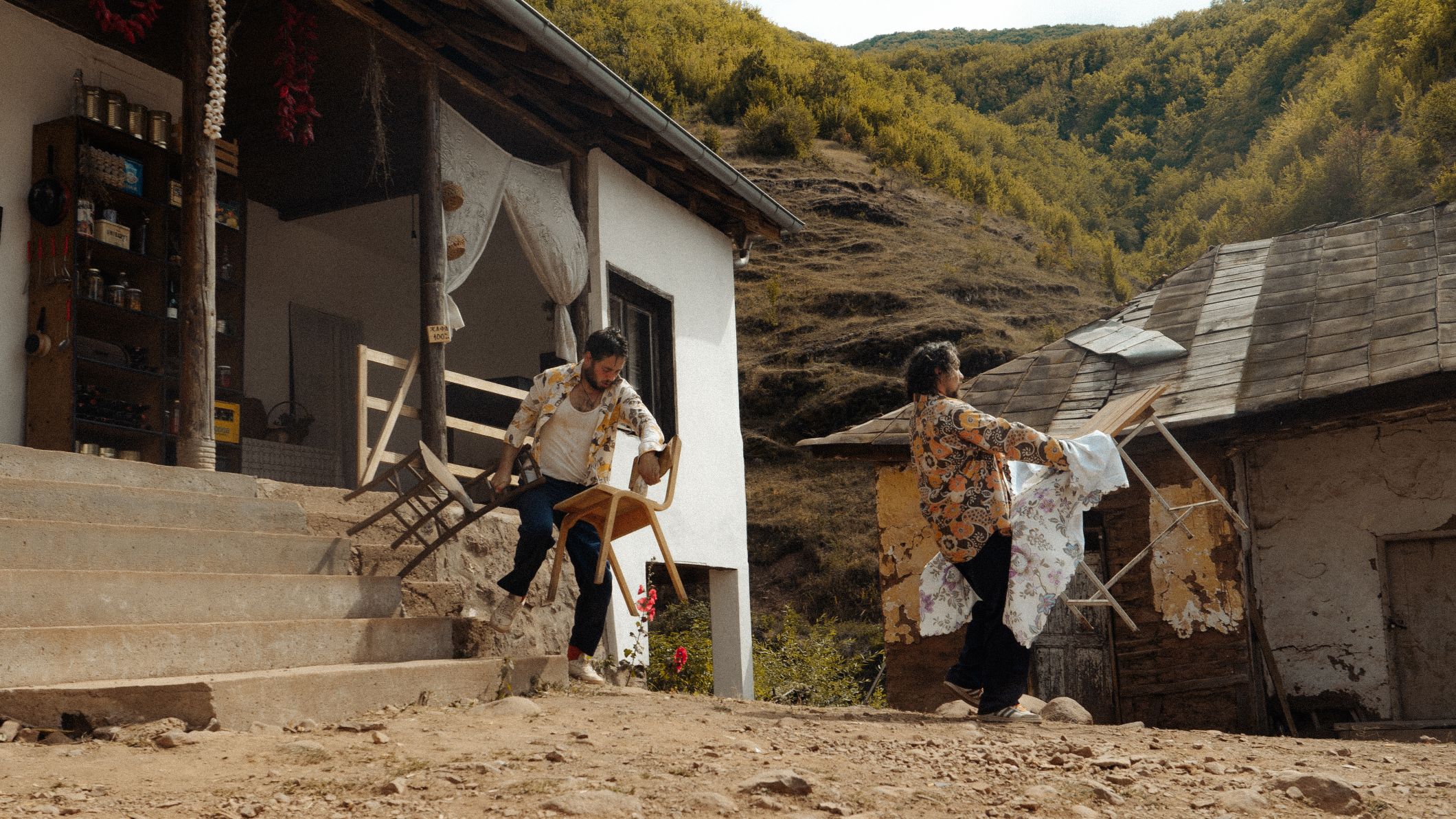 10 meseci, 30 festvala, 15 nagrada i tri kontinenta: Najnagrađivaniji srpski film „Ovuda će proći put“ stiže u domaće bioskope 2