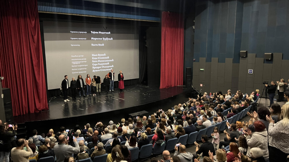 Ovacije na projekciji u Pirotu: „Ovuda će proći put“ Nine Ognjanović od danas u domaćim bioskopima 1