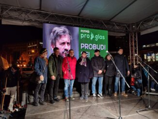 Ko god da pobedi na izborima nikada više u Srbiji neće moći da radi šta hoće: Tribina ProGlasa u Kragujevcu (FOTO) 3