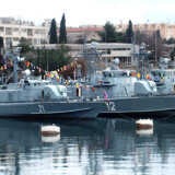 Demokratska simfonija: Lični stav Miluna J. Babića 8