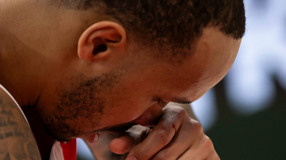 Nejpir slomio nos, iz Arene prebačen u bolnicu 1