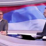 Vučić: Govore da šetam komšijsko dete, da moj šestogodišnji sin ne postoji, kako bi nas izbacili iz koloseka 8