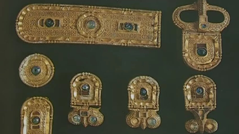 U muzeju u Sremskoj Mitrovici predstavljen redak zlatni avarski pojas Sirmijuma 1
