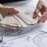 tarot, horoskop, vidovnjaci, misticizam