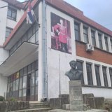 SSP Topola: EXPO, stadioni, subvencije za strane firme, Zdravitas... za sve ima sem za plate prosvetnih radnika 11