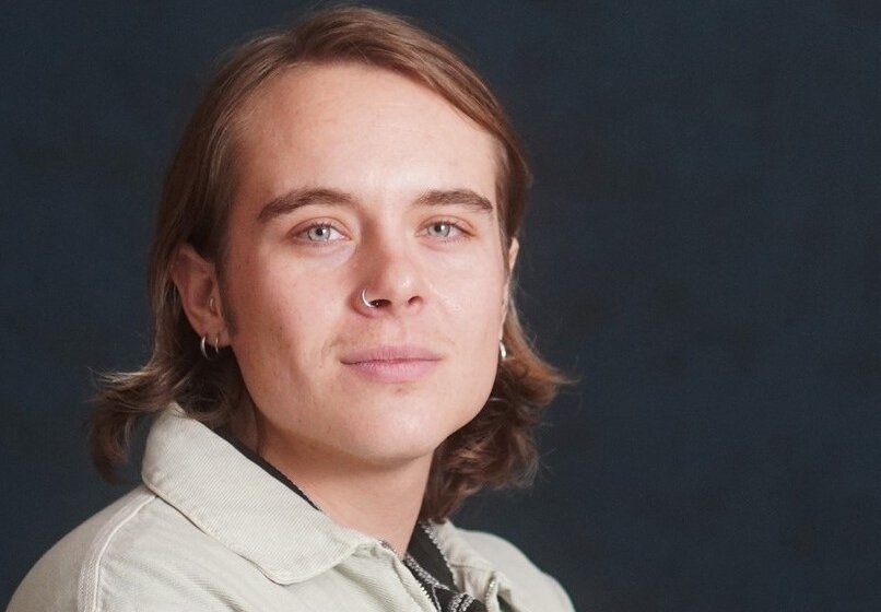 Svi mi zaslužujemo da budemo heroji filmova: Vuk Lungulov Kloc, srpsko-čileanski trans reditelj uoči premijere svog filma „Mešanac“ na 29. FAF-u 1