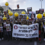 Učesnici marša za taoce protestovali ispred Netanjahuovog kabineta u Jerusalimu 10