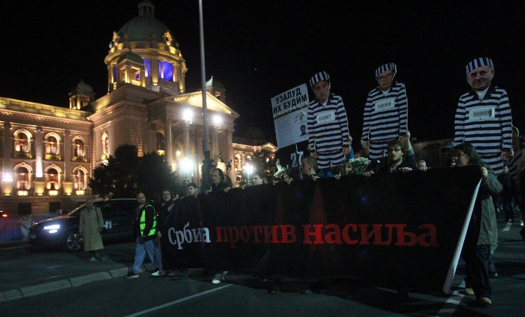 Kako je izgledao 27. protest „Srbija protiv nasilja“ u slikama (FOTO) 8