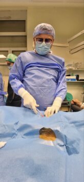 foto, kardiologija najmanji pejsmejker na svetu 7, foto ukc nis U UKC Niš danas su urađene dve ugradnje "najmanjeg pejsmejkera na svetu" 2