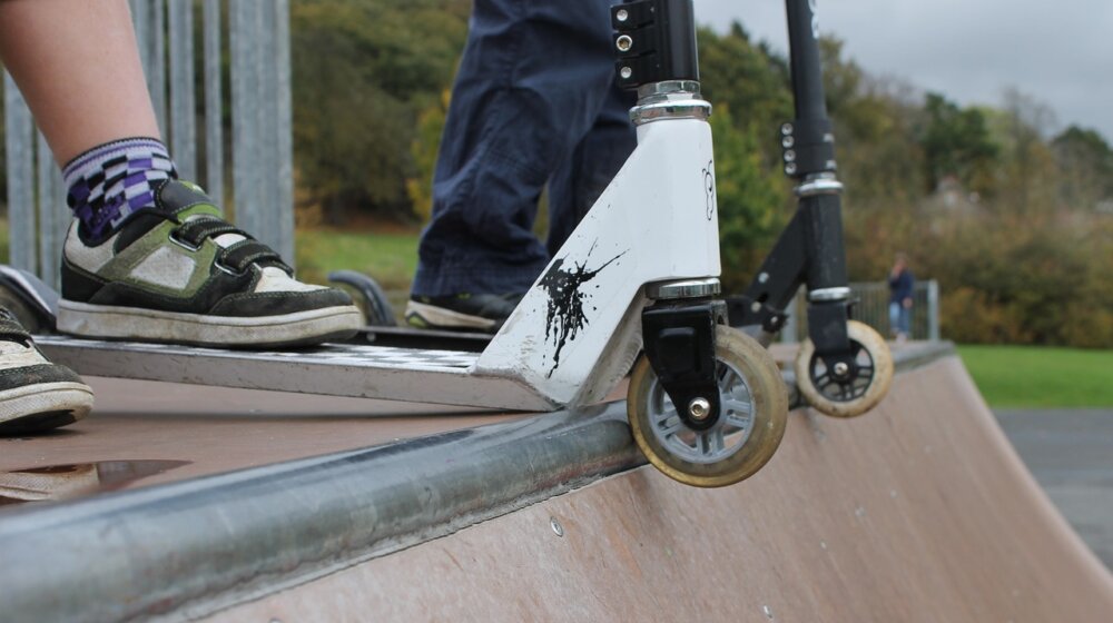 Mamljenje birača sve skuplje za vladajuću partiju: U Vrbasu se dele televizori, trotineti, bela tehnika, pa čak i trimeri 1