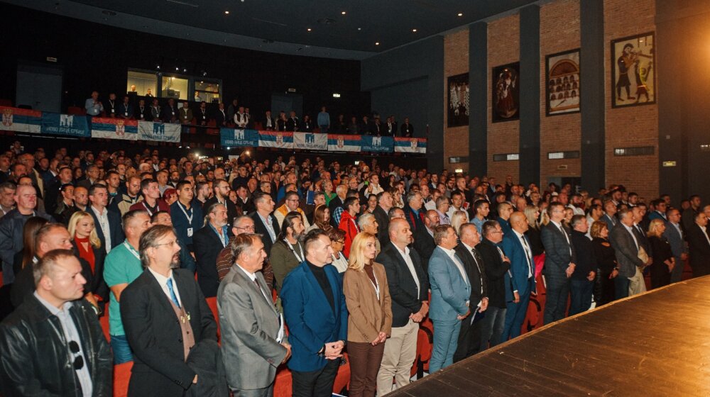 Parandilović: Zemlju vode lažne patriote koje su Srbe na Kosovu ostavile Kurtiju i Radoičiću 1