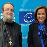 Bratstvo manastira Visoki Dečani oglasilo se o pisanju Kohe da je slavna crkva u Prizrenu izgrađena na "dardanskom svetilištu" 8