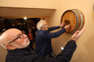 Pisac evropskog formata, univerzalni Leonardo u našoj književnosti: Milisavu Saviću svečano uručena Nagrada "Podrum Radovanović" za životno delo 4 Pisac evropskog formata, univerzalni Leonardo u našoj književnosti: Milisavu Saviću svečano uručena Nagrada "Podrum Radovanović" za životno delo 4