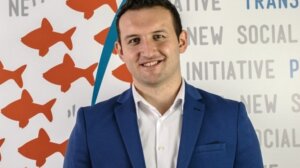 Dan nakon lokalnih izbora na Kosovu broje se glasovi za odbornike lokalnih skupština, a već je poznato da su u devet - od deset opština sa srpskom većinom gradonačelnici izabrani u prvom krugu. Kako se na rezultate gleda dan posle izbora za N1 je govorio Marko Milenković iz nevladine organizacije Nova društvena inicijativa.