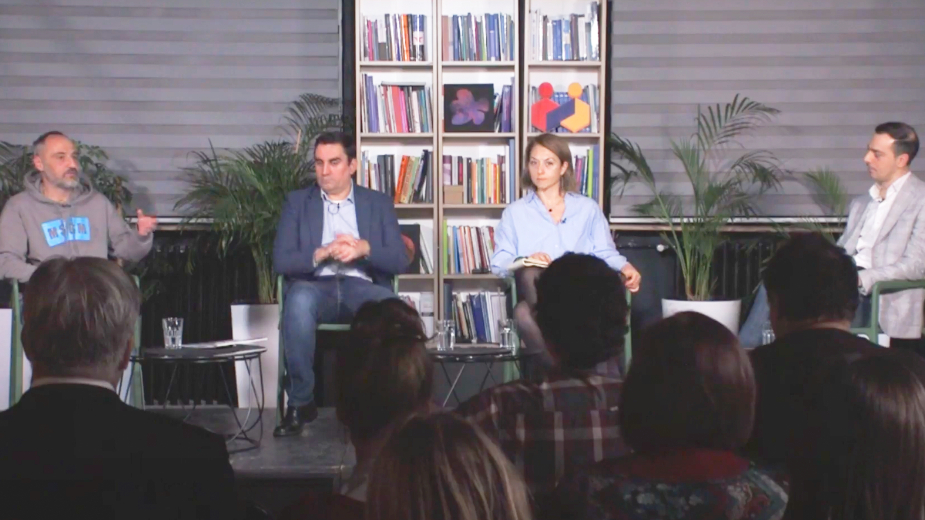 "Za klimatsku politiku je potrebna vizija, a mi živimo od izbora do izbora": Šta su govorili učesnici panel diskusije "Klimatska akcija u Srbiji i COP 28" 1