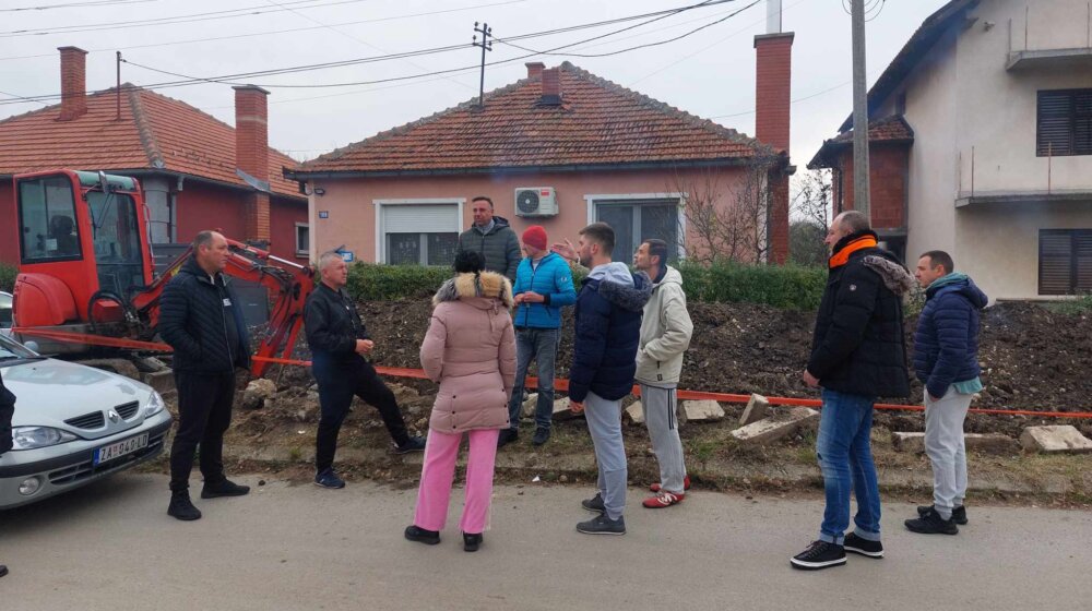 "Radove izvode Kip Lajt i jedna firma iz Bajine Bašte": Obustavljeno kopanje u naselju Podliv u Zaječaru 1