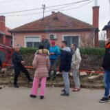 "Radove izvode Kip Lajt i jedna firma iz Bajine Bašte": Obustavljeno kopanje u naselju Podliv u Zaječaru 11