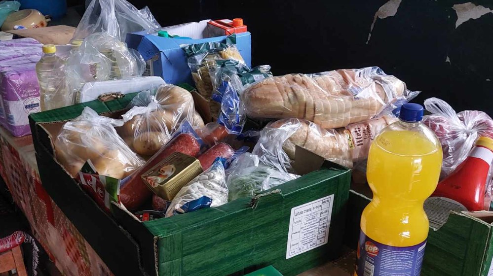 Dok ima dobrih ljudi, niko neće gladovati: Udruženja "Efektiva" pomoglo baka Persi iz Šljivara, koja živi sa 8.000 dinara mesečno 3