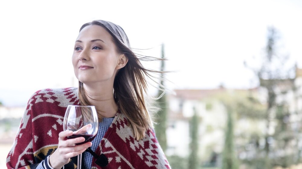 Crno vino izaziva jaku glavobolju, a naučnici su konačno otkrili tačan razlog 1