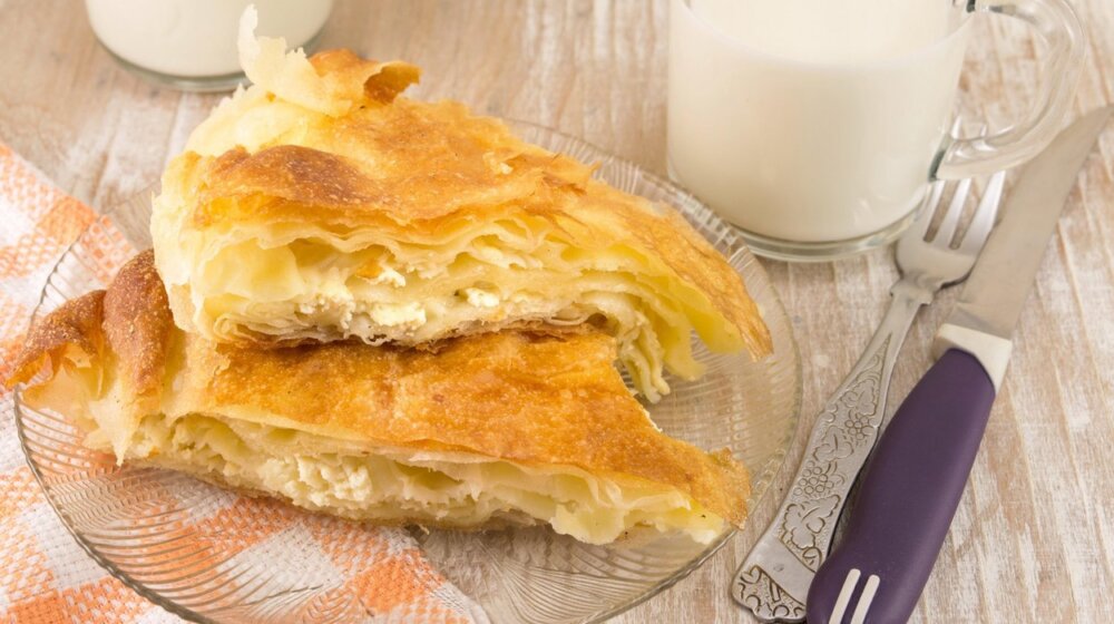 Recept za pitu od tri sastojka, koja verovatno već imate u kuhinji 1