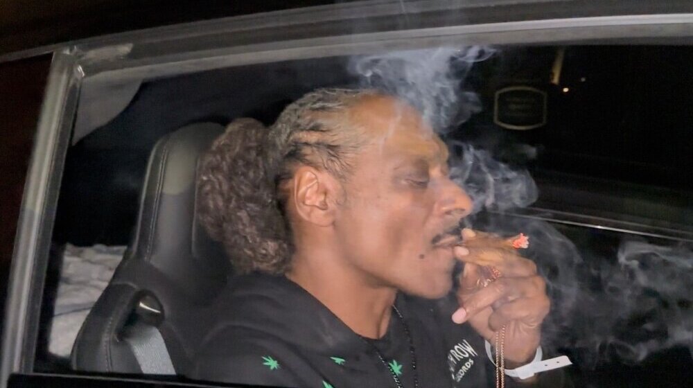 „Sada zvanično živimo u drugom svetu“: Snup Dog se odrekao marihuane 1