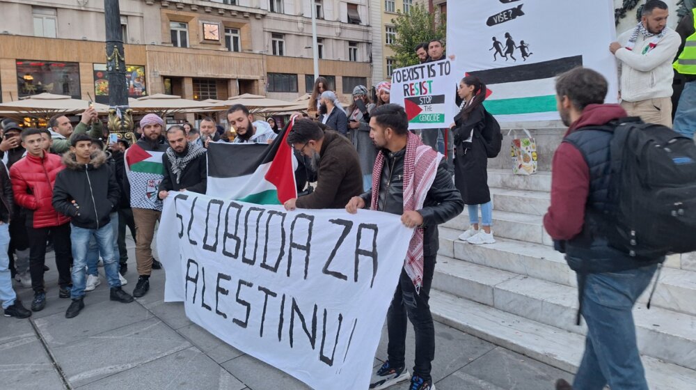 Održan skup podrške Palestini u Beogradu, okupljeni išli do ambasade Nemačke 1