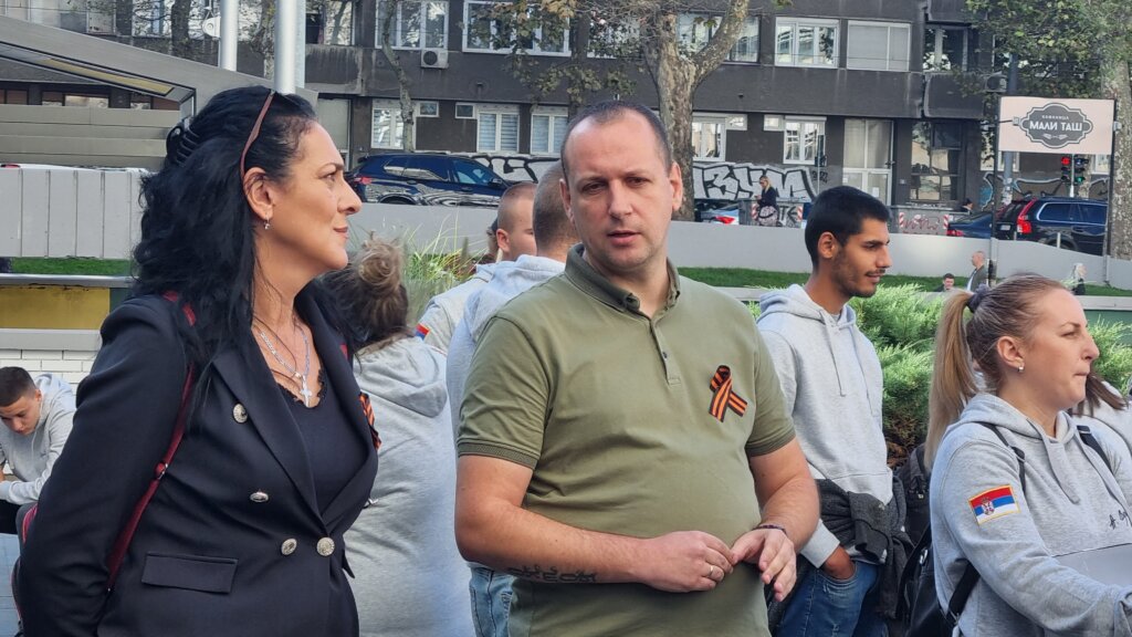 Na predaji liste SNS za Beograd i poznati teniser, glumica, radikali... (FOTO) 3 Na predaji liste SNS za Beograd i poznati teniser, glumica, radikali... (FOTO) 3