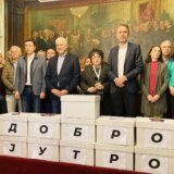 Koalicija Tadića i Radulovića predala potpise RIK-u 5