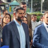 Na predaji liste SNS za Beograd i poznati teniser, glumica, radikali... (FOTO) 3