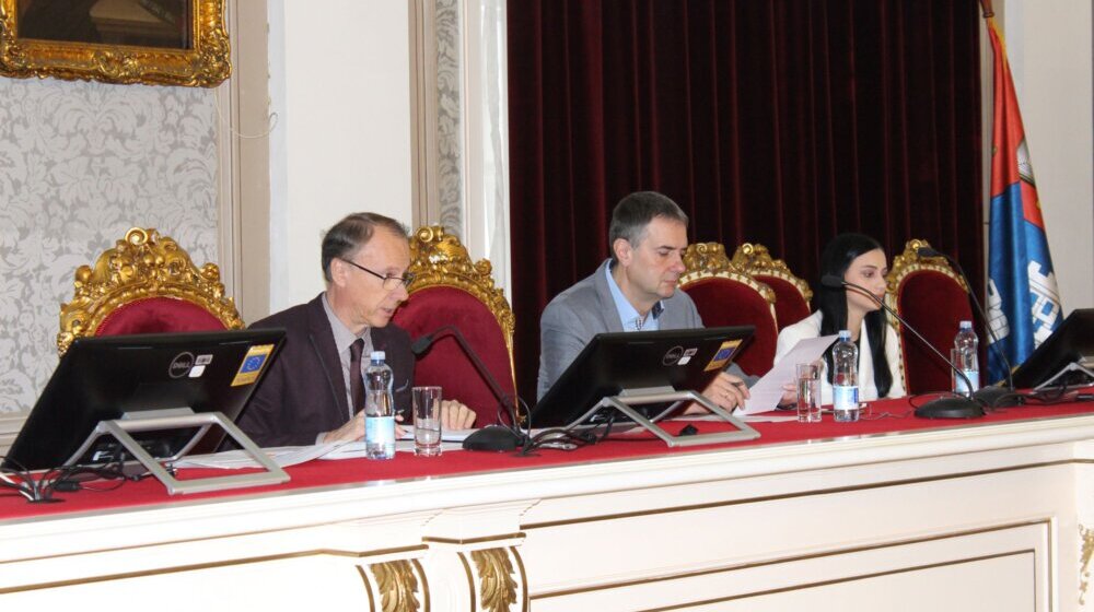 Policija upala na Fakultet za specijalnu edukaciju i rehablitaciju po nalogu javnog tužioca 1