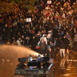 Protesti bugarskih navijača u Sofiji prerasli u nasilje, u sukobu sa policijom ima i povređenih 4